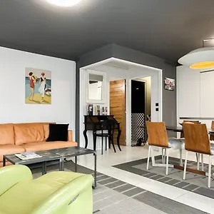  Appartement Petit Palace Vue Sur Imperial France